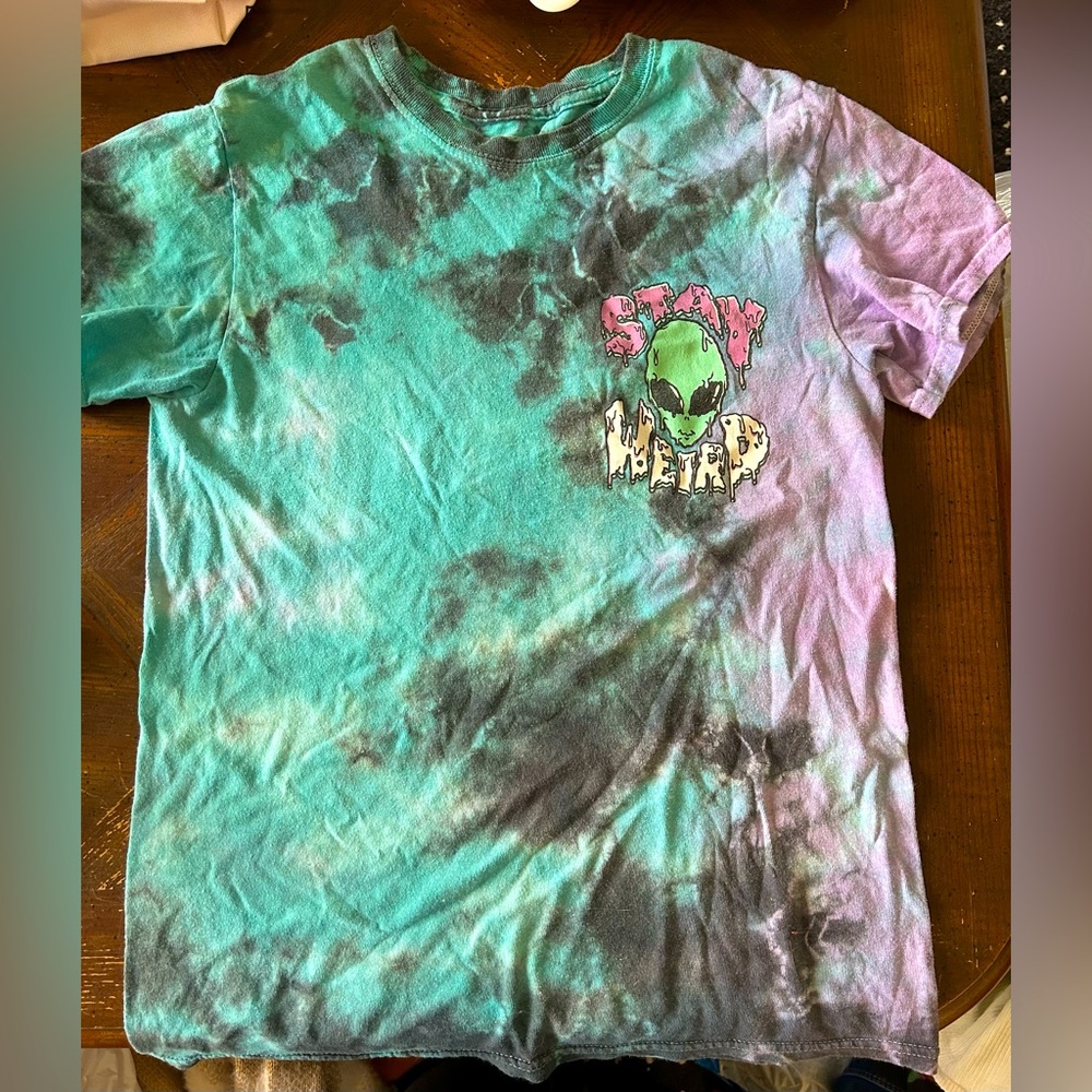 “Stay Weird” Alien Graphic Tie Dye Tshirt